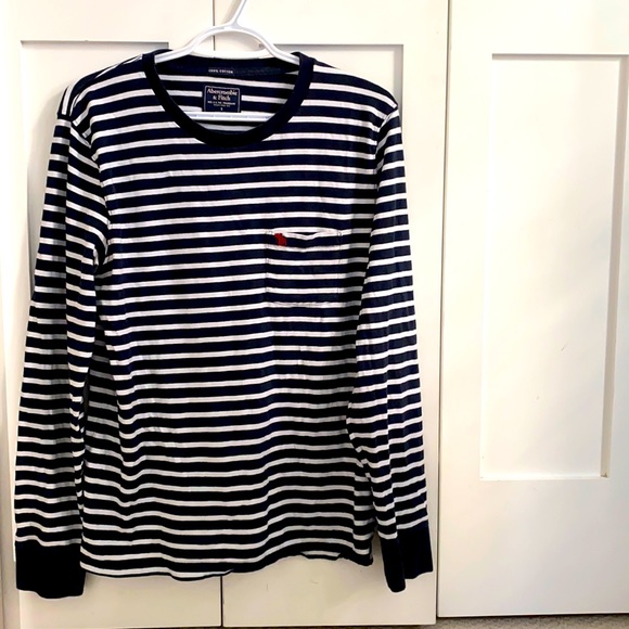 Long Sleeve Striped Top - Picture 1 of 2